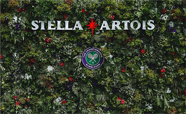 Living wall Stella Artois Vantage Point